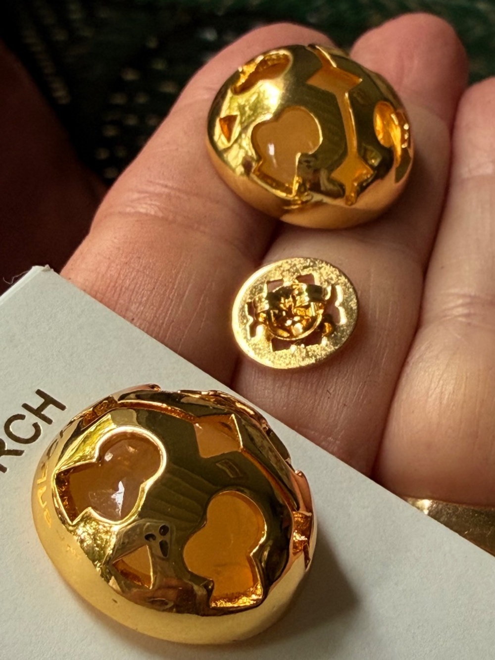 Tory Burch Earrings DOMED CUTOUT GOLD TONE DOME UNIQUE PIERCED / POST NWT - Picture 9 of 9